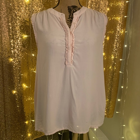 Merona 🎀 Sleeveless Pink Ruffled Shirt✨ - Picture 2 of 5